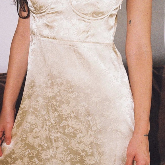 NEW Princess polly champagne pop mini dress size 2 Sexy Silky Gold - Picture 2 of 15